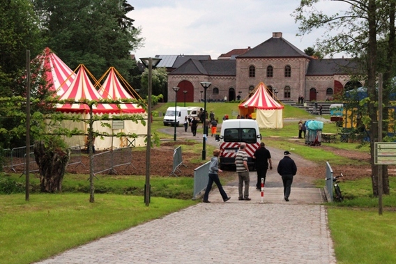 Editiepajot_roosdaal_kalmkunstfestival_begonnen_foto_jacky_delcour