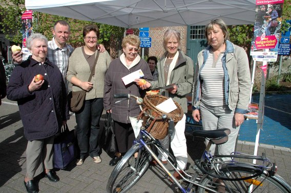 Halle_met_belgerinkel_naar_de_winkel