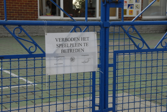 Colpaert_galmaarden_school_blikvanger_1