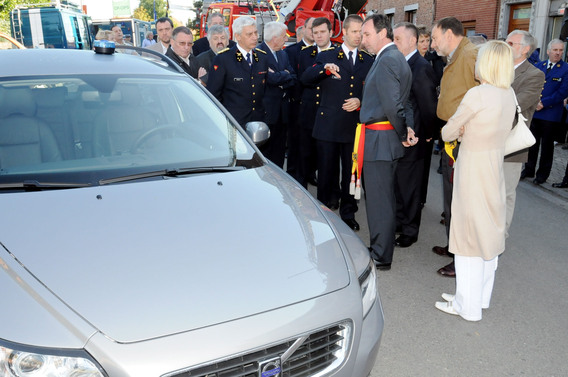 Halle_nieuwe_brandweerwagen