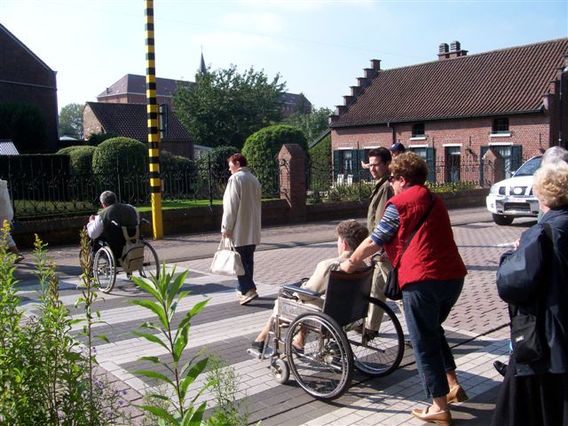 Rolstoel_wandeling_2008_063