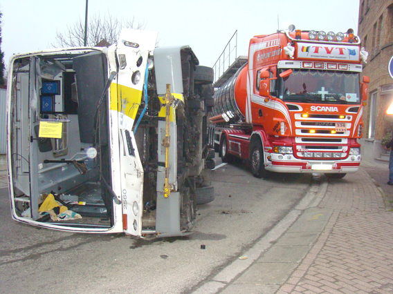 Deschuyffeleer_rampoefening_oetingen_2008__2_