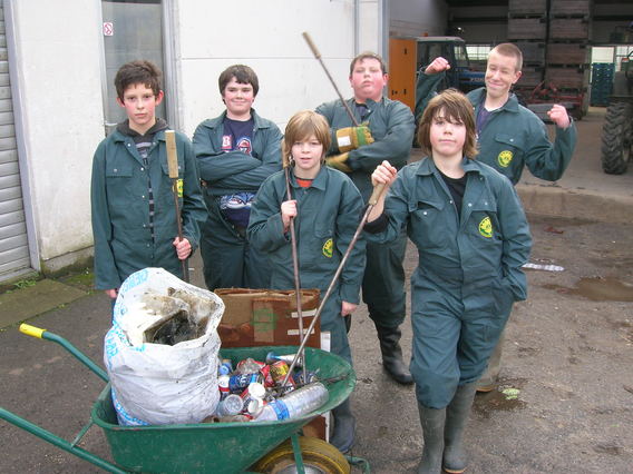 Editiepajot_merchtem_zwerfvuilactie_tuinbouwschool_foto_steven_walravens