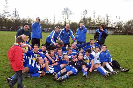 Editiepajoit_beersel_kampioen_1foto_olaf