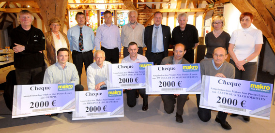 Leeuw_makro_cheques_sport