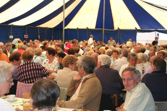 Editiepajot_roosdaal_seniorenfeest_foto_05_willy_appelmans