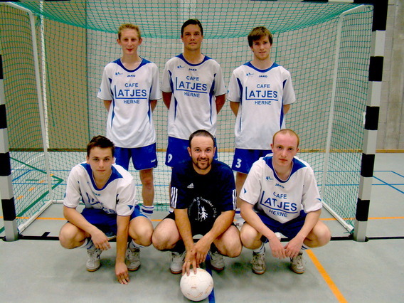 Editiepajot_duvelkes_winnen_wisselbeker_zaalvoetbal