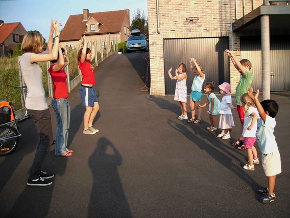 Editiepajot_roosdaal_kinderenpiezelstraat_foto_03_willy_appelmans