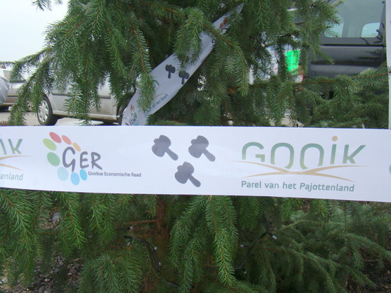 Editiepajot_kerstbomen_gooik_2009-_deschuyffeleer__2_