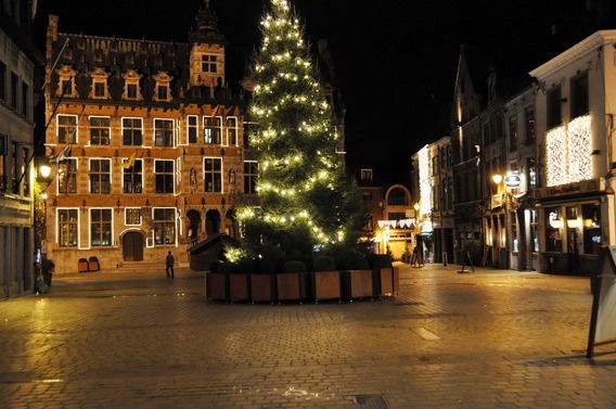 Editiepajot_halle_verlichting_gr_foto_merckx