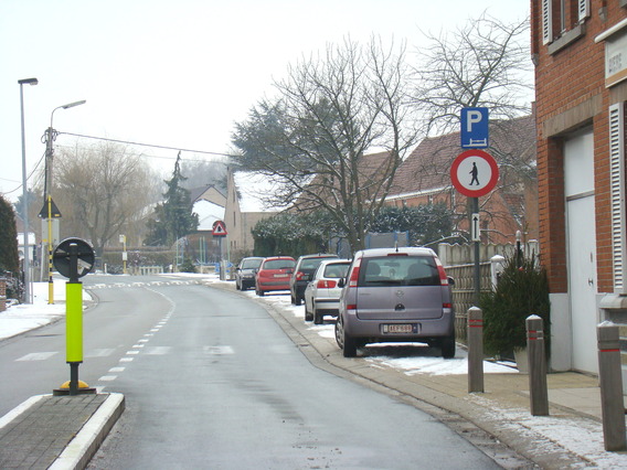 Editiepajot_parkeerproblemen_in_bever_centrum_-_deschuyffeleer