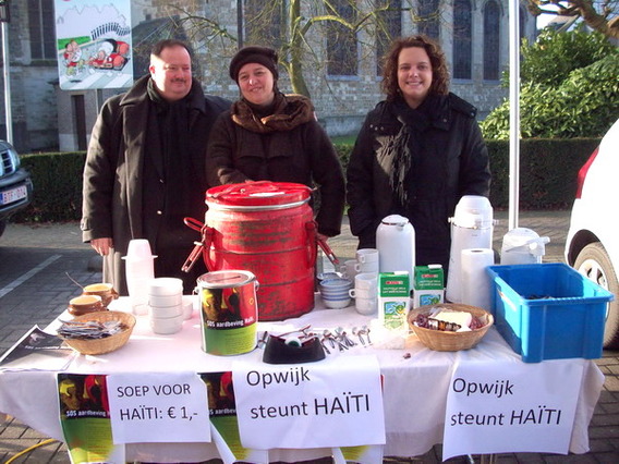 Edityiepajot_opwijk_soep_en_koffie_voor_haiti_foto_steven_walravens