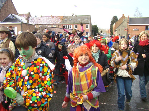 Carnaval_herne_en_bever_-_deschuyffeleer__30_