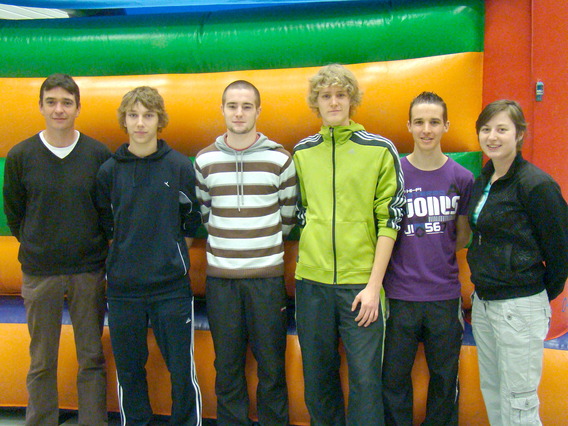 Sportdag_kleuters_hernekouter_-_deschuyffeleer__12_