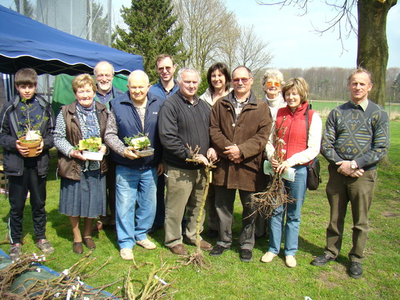 Herne_plantenruilbeurs_2010_een_succes_-_deschuyffeleer__1_