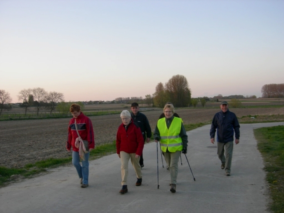 Editiepajot_roosdaal_kvlvstrtijtemnordicwalking_foto_02_willy_appelmans