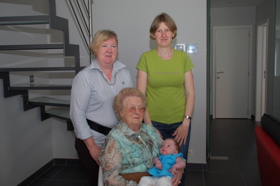 Editiepajot_bart_devill__viergeslacht_mei2010