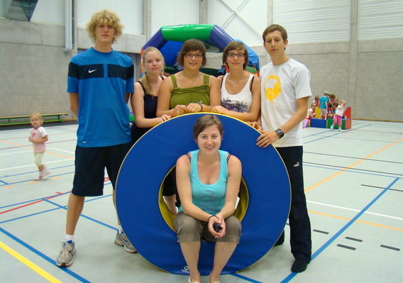 Sportdag_kleuters_2010___deschuyffeleer