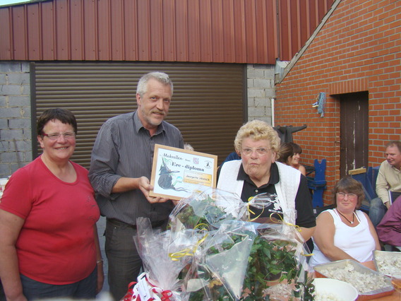 Uitjesfestival_en_makrallenviering_bever_aug_2010__6_