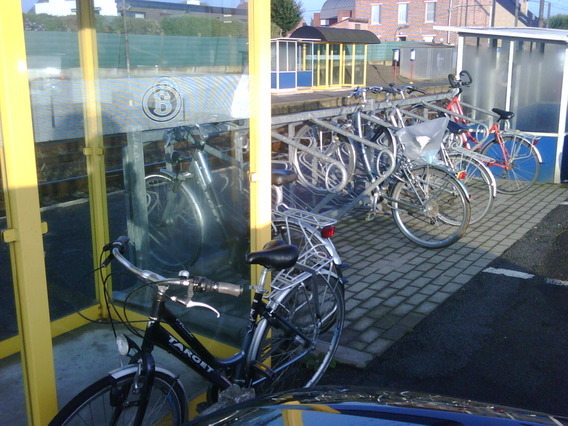 Colpaert_galmaarden_fietsenstalling_tollembeek_1