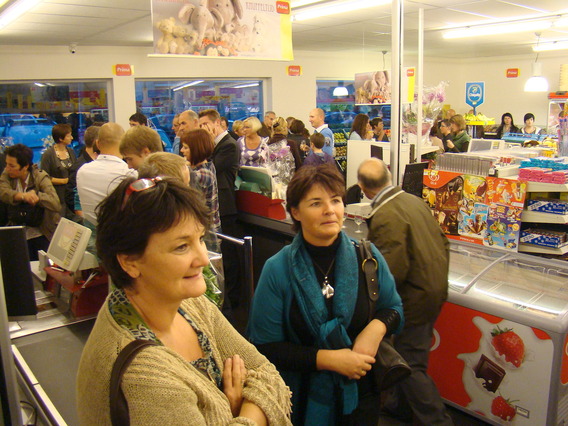 Opening_primawinkel_lindestraat_herne_-_deschuyffeleer__9_