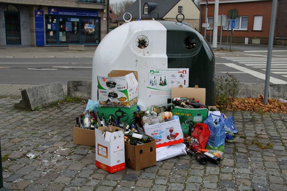 Editiepajot_roosdaal_glascontainers_foto_02_willy_appelmans