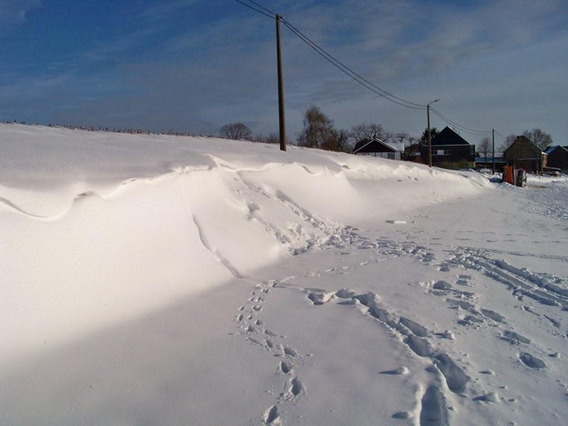 Editiepajot_lennik_sneeuwruimer_kantelt_foto_hubert_standaert__2_