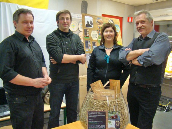 Wintermarkt_bever_jan_2011_-_dezschuyffeleer__3_