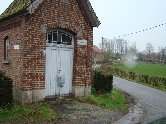 Sluikstorten_in_de_omgeving_van_de_processiestraat_herne_feb_2011-deschuyffeleer__18_