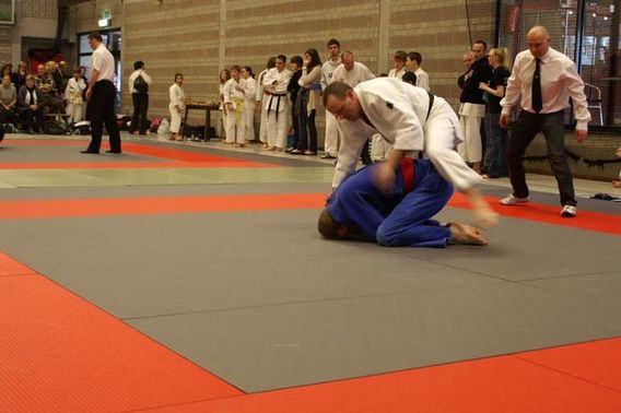 Walter_maes_in_actie_2__witte_keikogi
