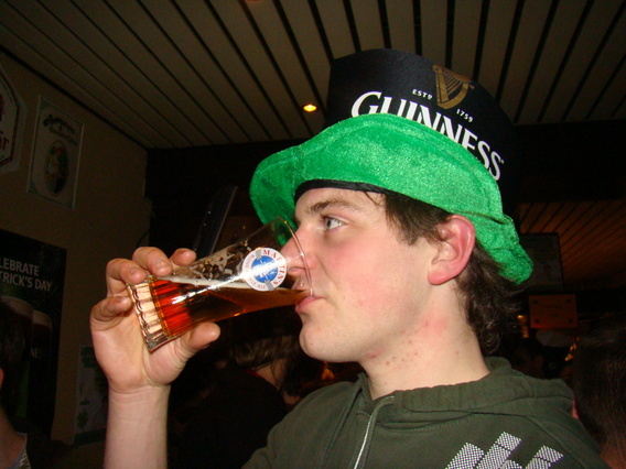 Viering_patrick_s_day_zoeten_inval__maart_2011_-_deschuyffeleer__7_