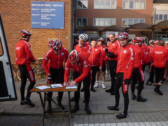 Editiepajot_roosdaal_de_wolfkens_2011_foto_guido_valckenier