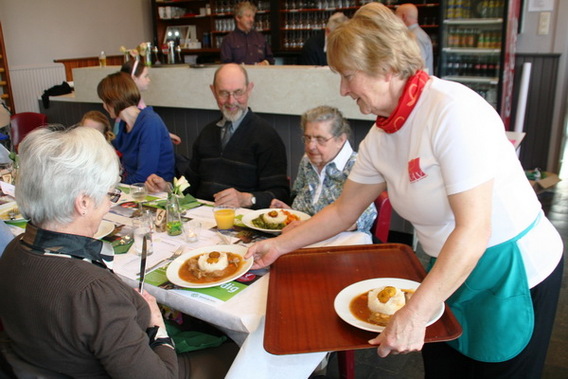 Editiepajot_liedekerke_solidair_tafelen_foto_jacky_delcour__2_