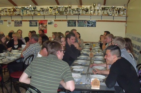 Pelote_club_bever_voorstelling_ploeg__april_2011_-_deschuyffeleer__9_
