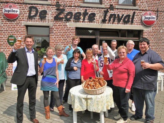 Het_bunnybier_en_de_aankomst_van_bunny_-_deschuyffeleer__9_