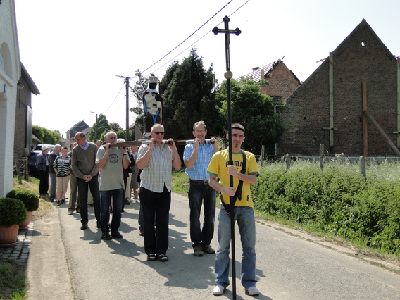 Ommegang_leenstraat_mei_2011__-____deschuyffeleer____1_