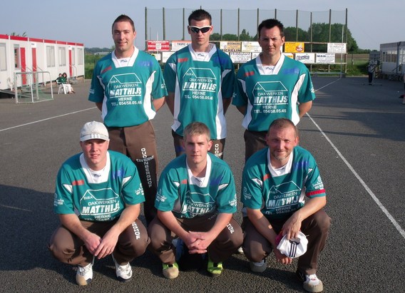 Kaatsen_derby_bever_kokejane__1_mei_2011_-___deschuyffeleer__23_