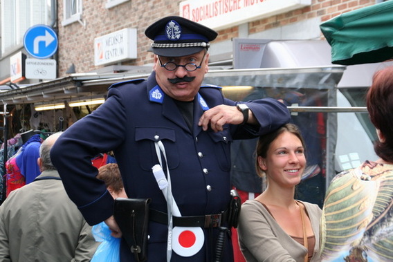 Editiepajot_liedekerke_theater_op_de_markt_7_mei_2011_foto_jacky_delcour__1_