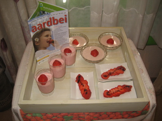 Editiepajot_roosdaal_aardbeien_kapster_christel_foto_gerrit_achterland