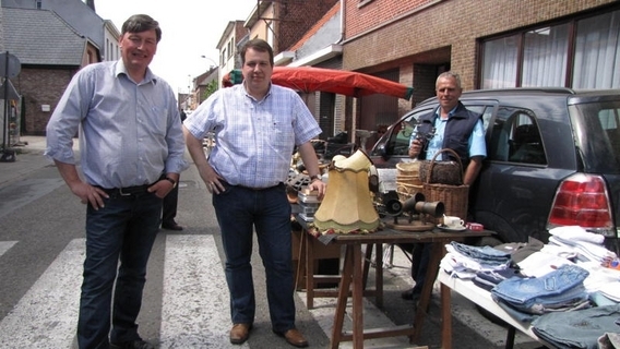 Editiepajot_peizegem_rommelmarkt_foto_hubert_de_ridder