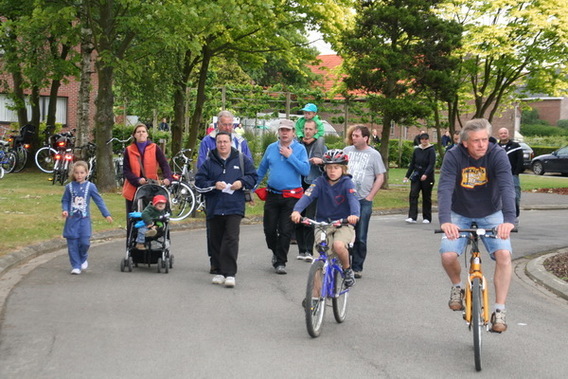 Editiepajot_roosdaal_sneukeltocht_aperitief_bij_majeur_foto_jacky_delcour