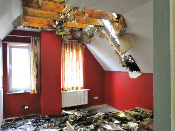 Blikseminslag_lindestraat_herne__6_