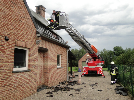 Blikseminslag_lindestraat_herne__4_