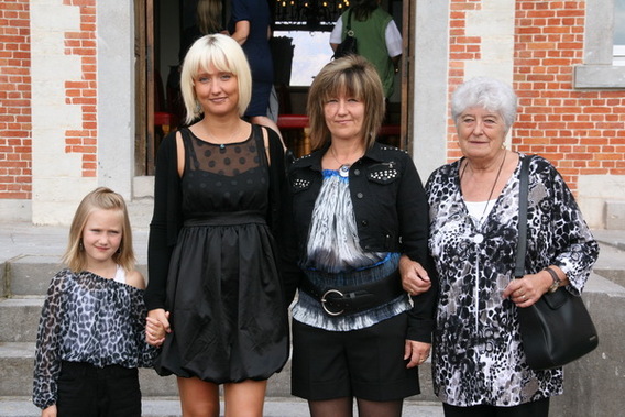 Editiepajot_dilbeek_vier_generaties_familie_piedfort_foto_gerrit_achterland