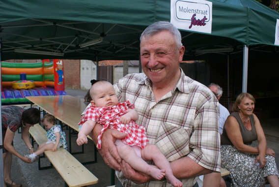 Straatfeest_molenstraat_2011___deschuyffeleer__5_