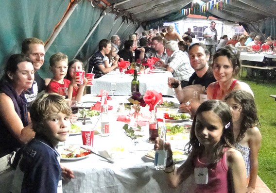 Straatfeest_torrezeel___deschuyffeleer__8_