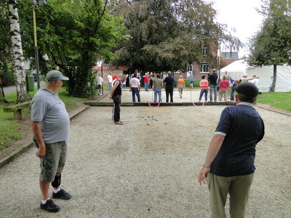 Petanquetornooi_sep_2011___deschuyffeleer__2_