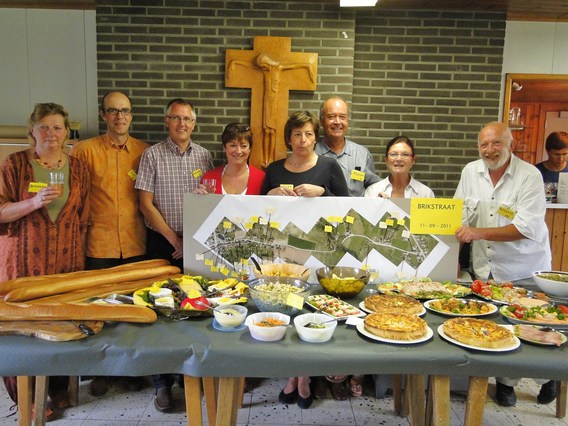 Buurtfeest_sep_2011_brikstraat_-_deschuyffeleer__4_