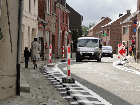Verkeerslichten_en_wegversmalling_bever__1_