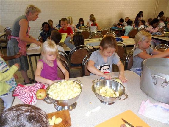 Editiepajot_liedekerke_sint-antoniusschool_appelboer_foto_jacky_delcour__4_